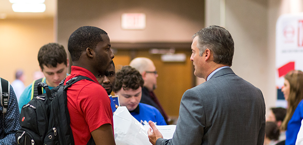 Senator Manchin and WVU Parkersburg to host the MOV Career Fair 2018 on Sept. 28