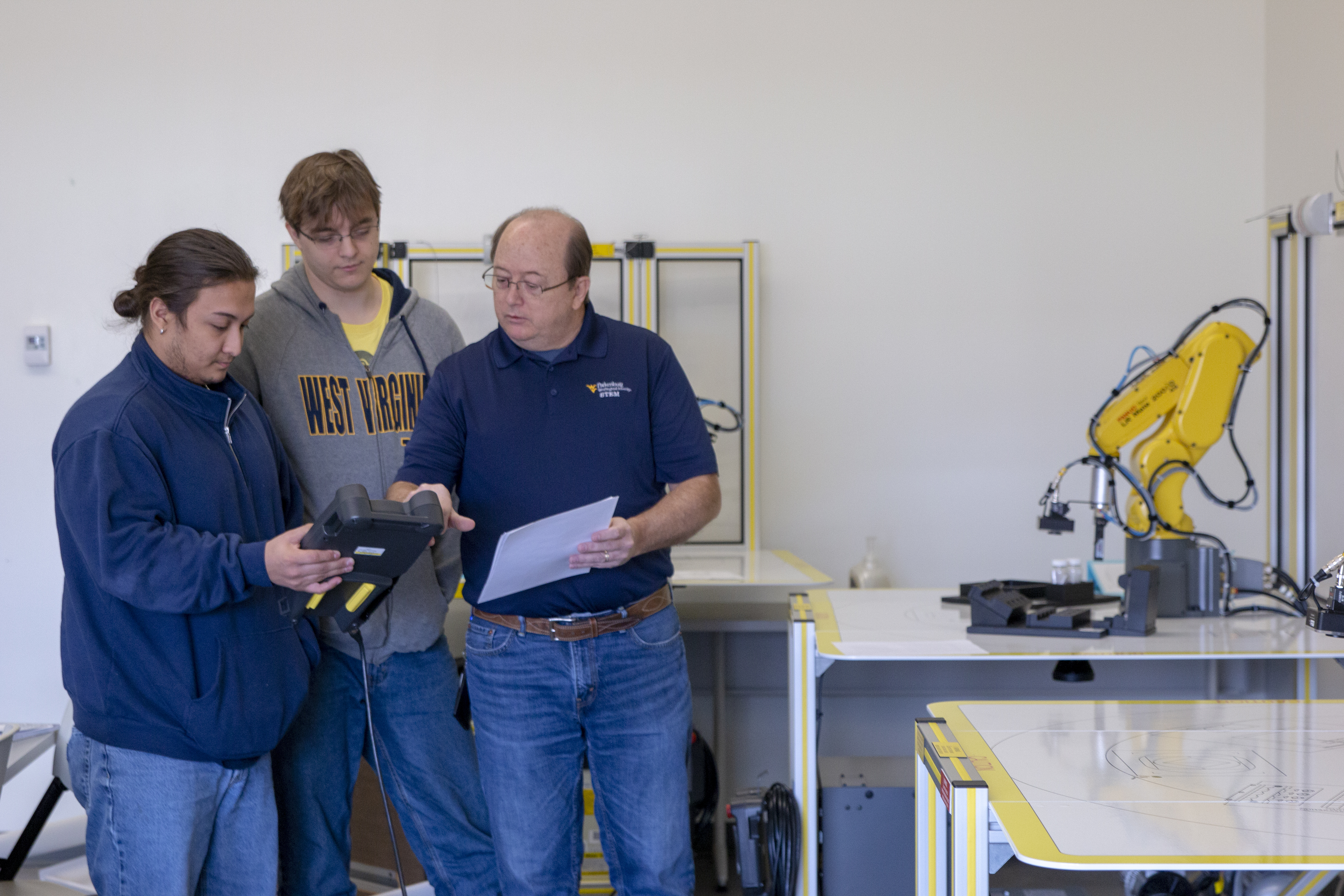 State-of-the-art robotic arms to provide advanced training to WVU Parkersburg students