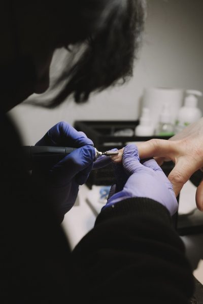 manicure-6836787_1280
